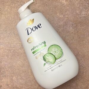 Dove Body Wash Refreshing Cucumber and Green Tea with pump 30.6 fl oz new 24 hr